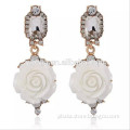 Fashion jewelry earring white flower alloy earring girls piercing drop earring rhinestone stone earring (EA80121)